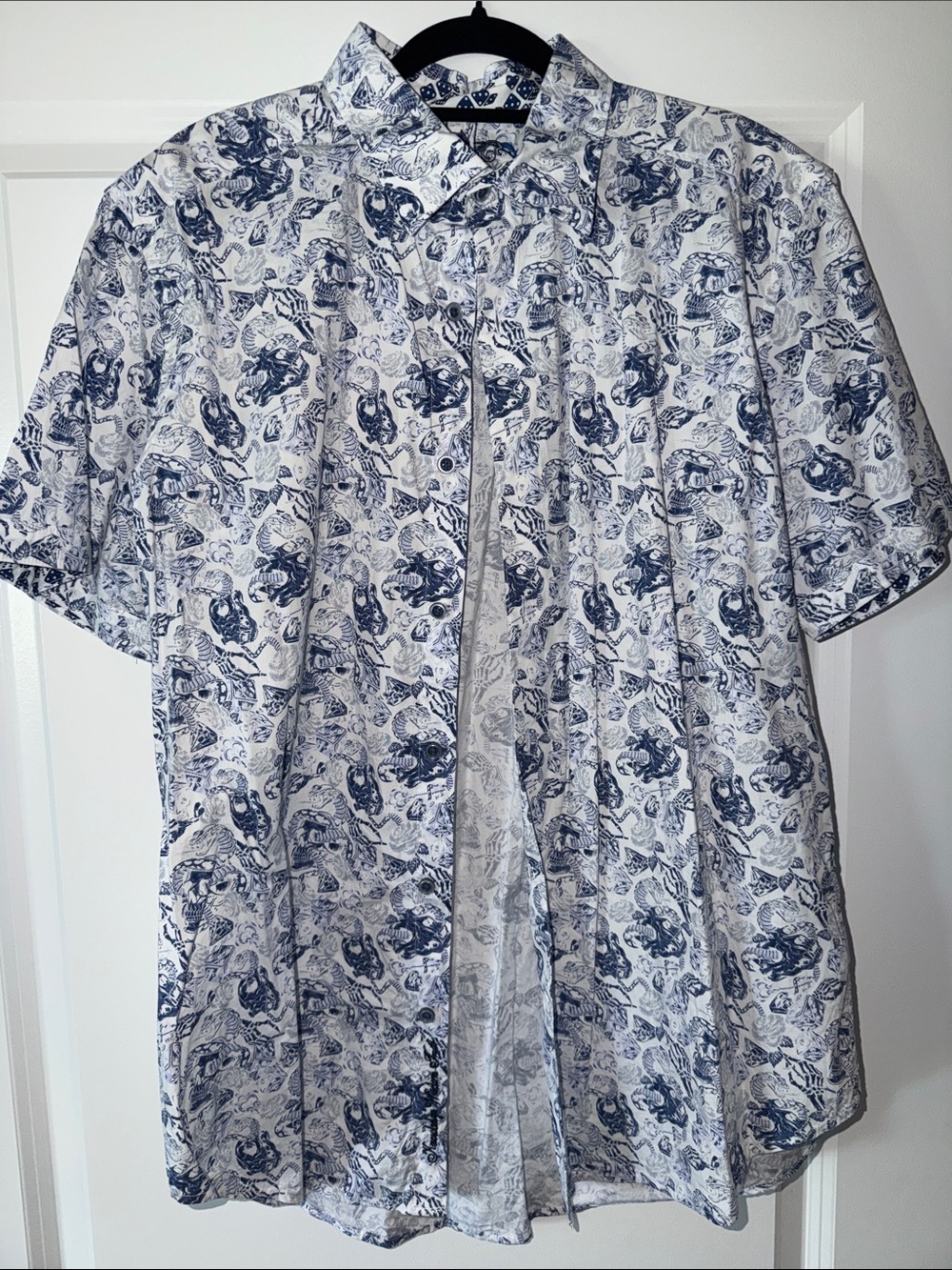 Robert Graham White and Blue Short-Sleeve Printed Dress Shirt